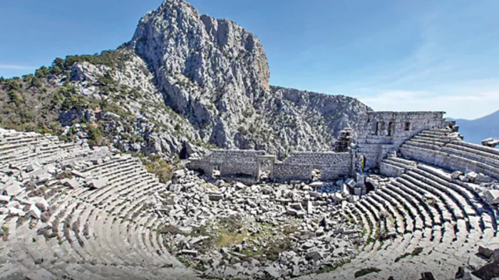 అలెగ్జాండరూ జయించలేని నగరం